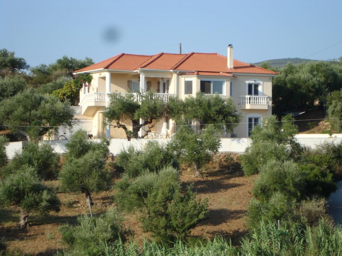 Villa Carisma Livadhákia 외부 사진