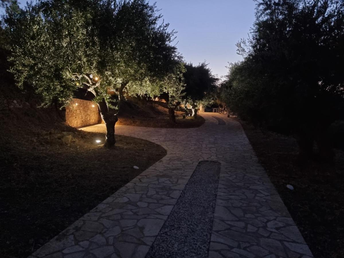 Villa Carisma Livadhákia 외부 사진